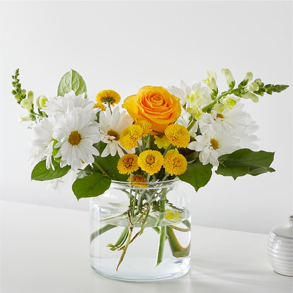Sun Salutation Bouquet – Murphy Florist, Cincinnati OH