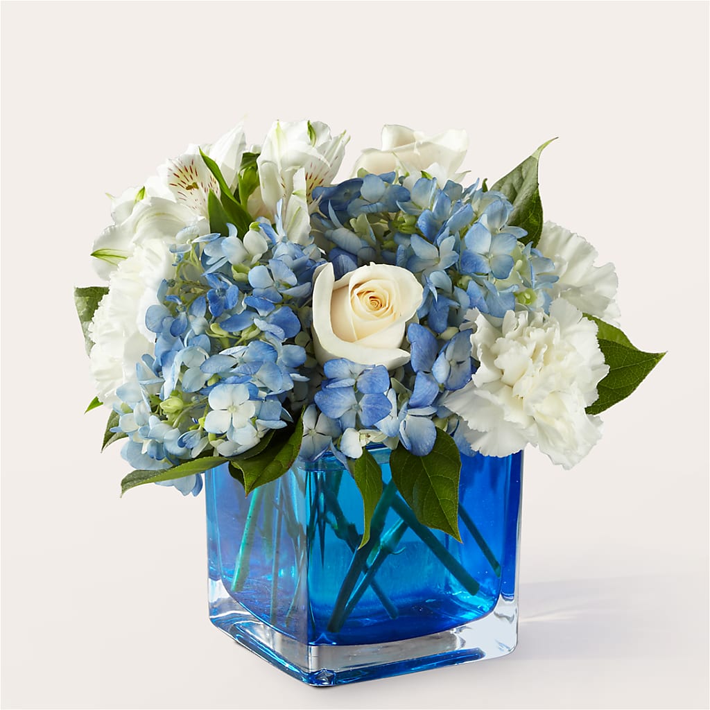 Soothing Waters Bouquet – Murphy Florist, Cincinnati OH