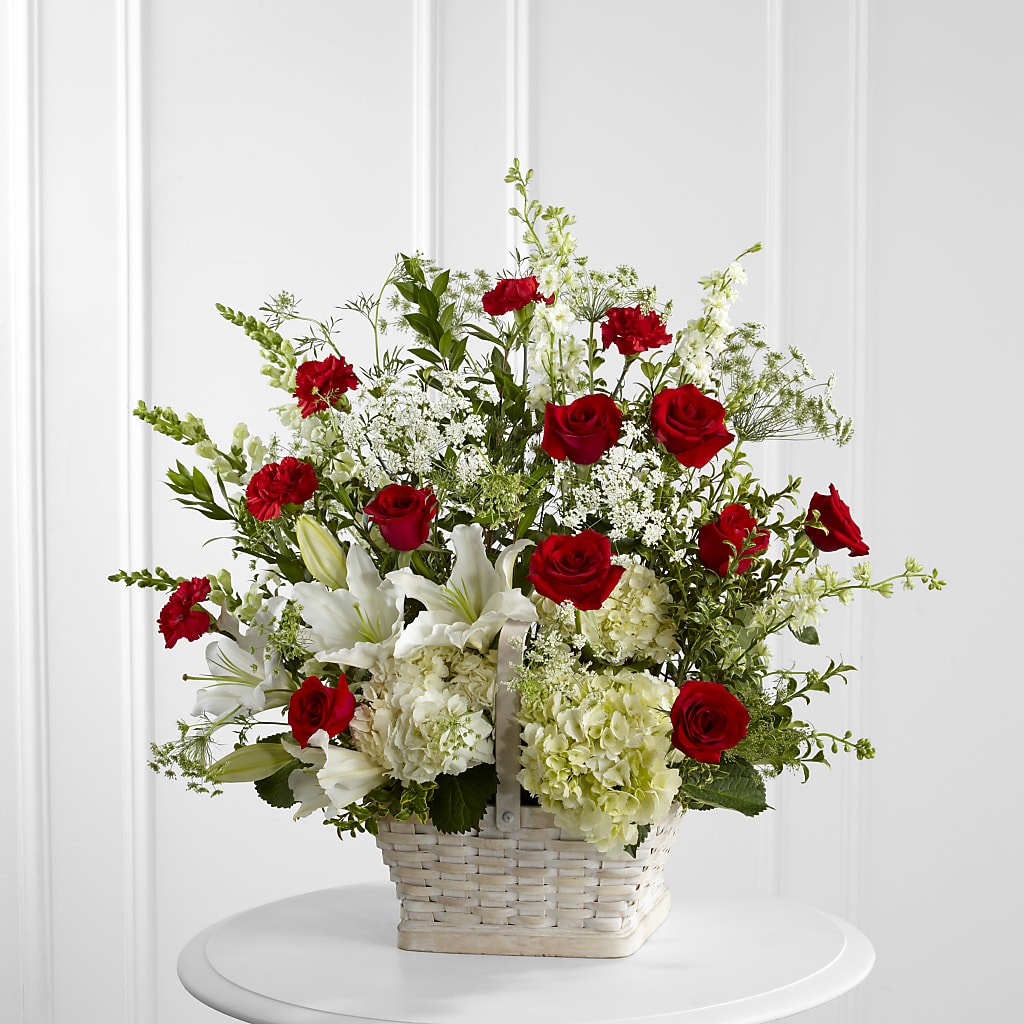 In Loving Memory Arrangement – Murphy Florist, Cincinnati OH