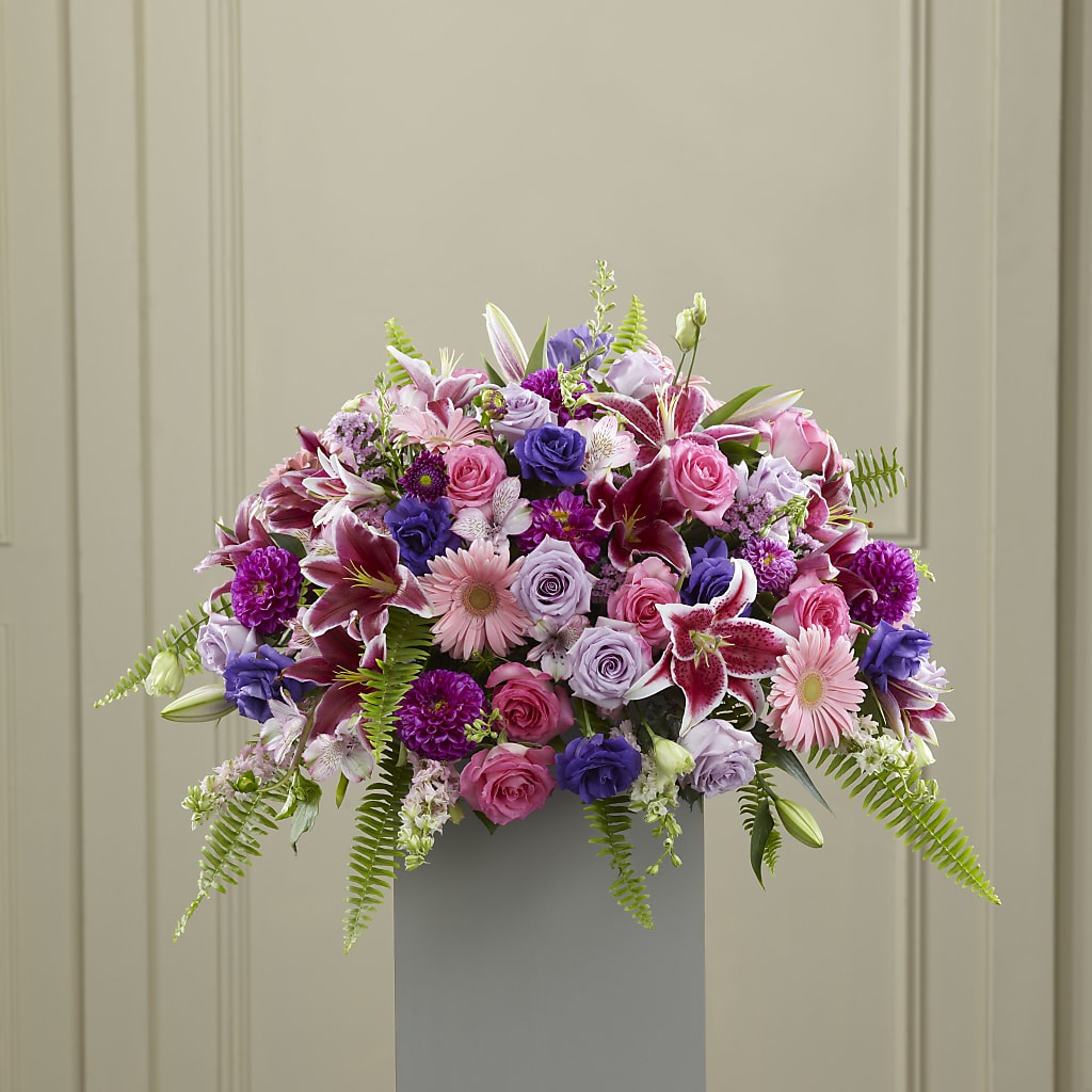 Fare Thee Well Pedestal – Murphy Florist, Cincinnati OH