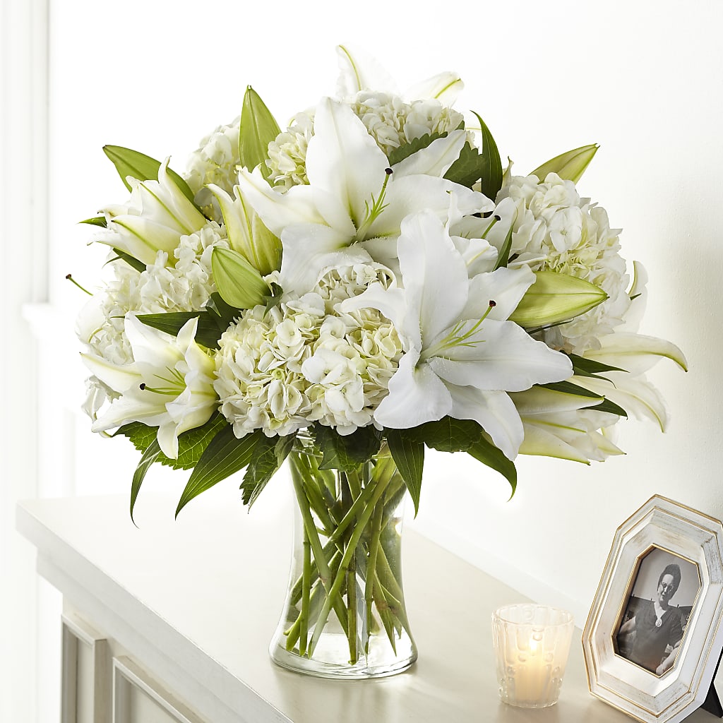 Compassionate Lily Bouquet – Murphy Florist, Cincinnati OH