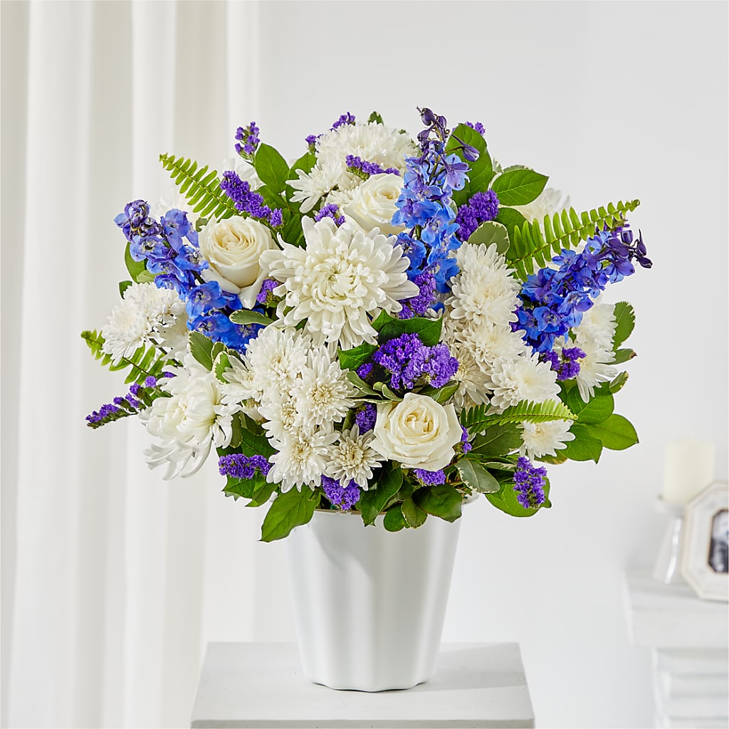 Hold Dear Tabletop Basket – Murphy Florist, Cincinnati OH