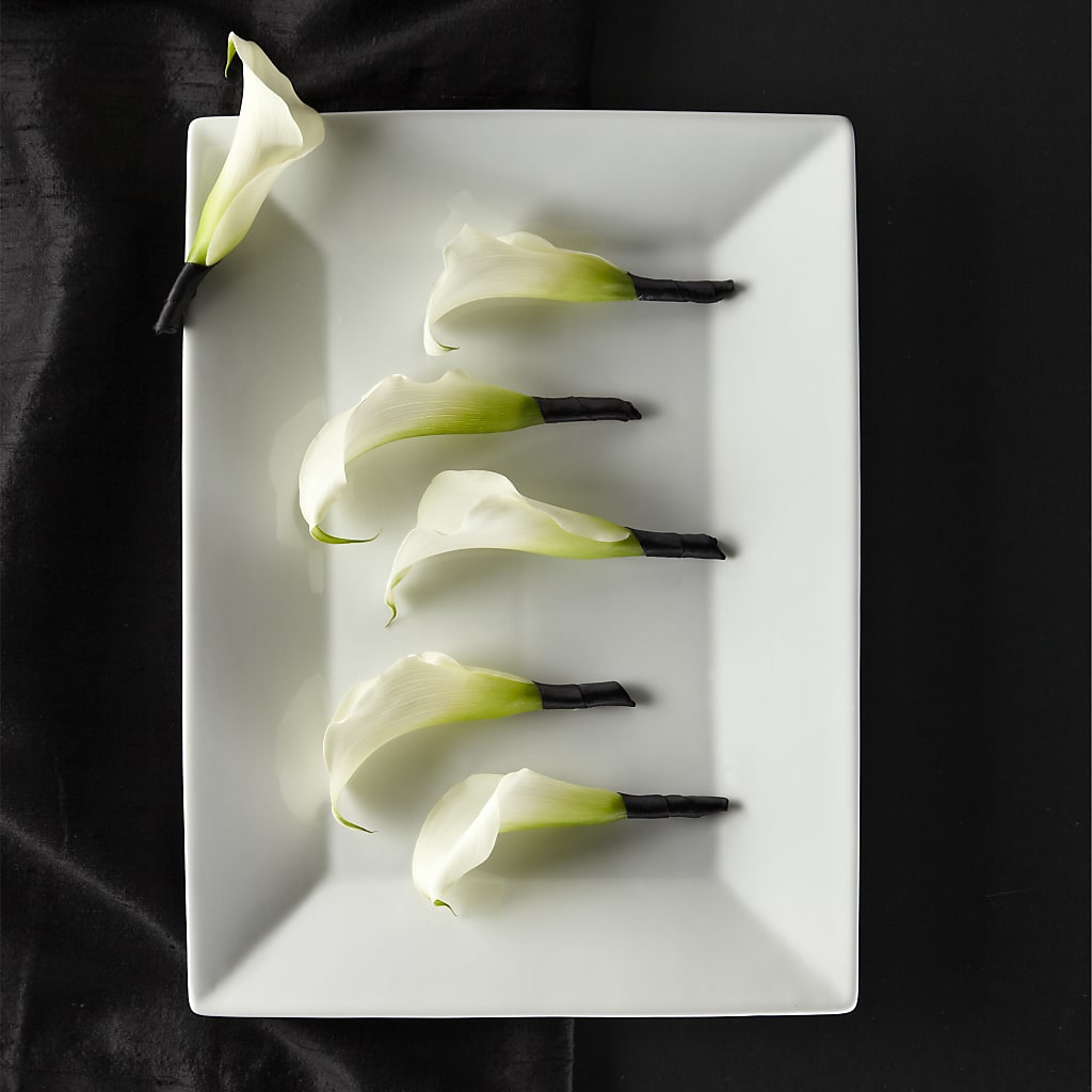 Calla Lily Promise Boutonniere – Murphy Florist, Cincinnati OH