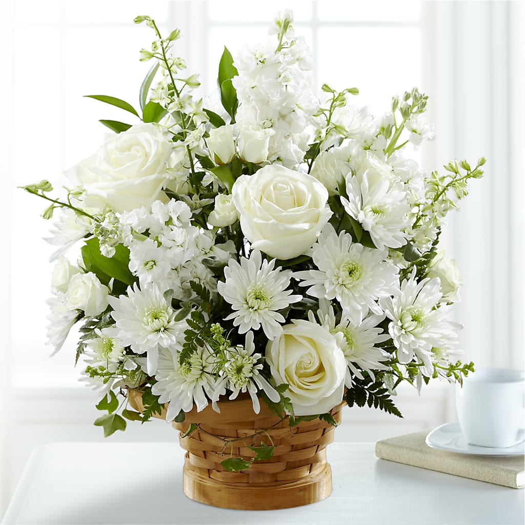 Heartfelt Condolences Arrangement –  Murphy Florist, Cincinnati OH