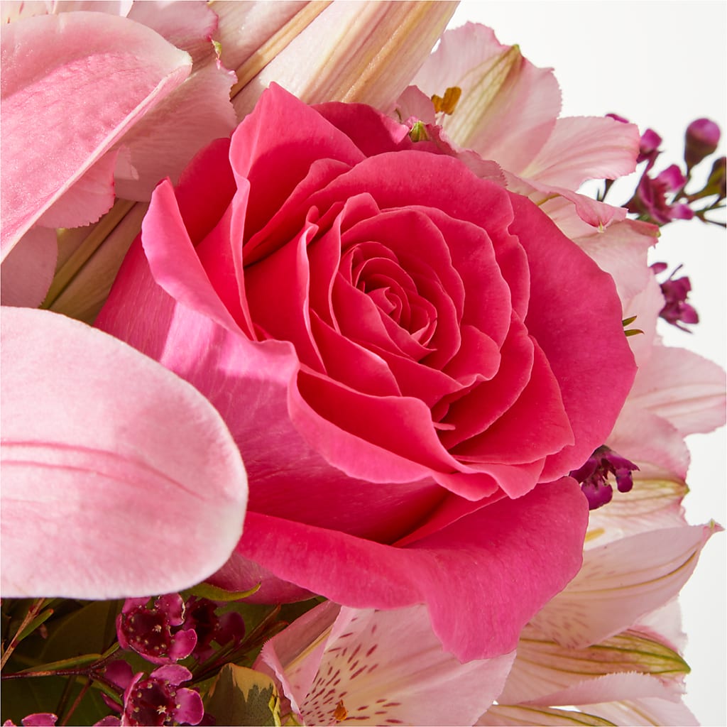 Lucky in Love Bouquet –  Murphy Florist, Cincinnati OH
